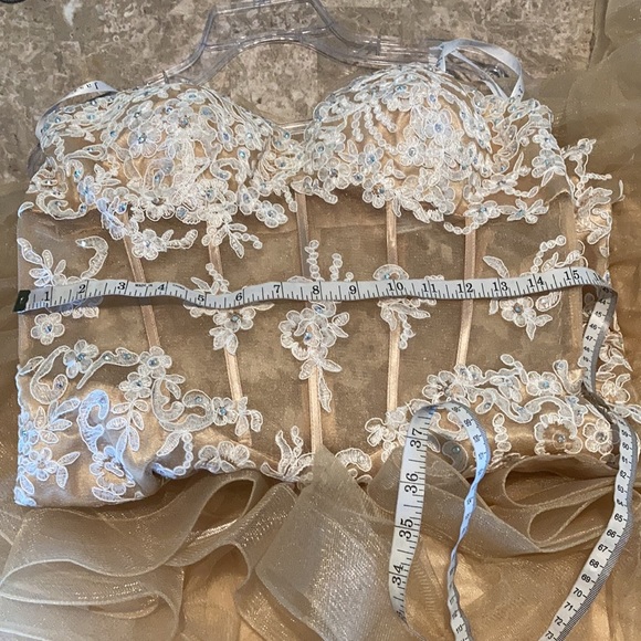 Bridal or Prom gown Unaltered - Picture 13 of 16